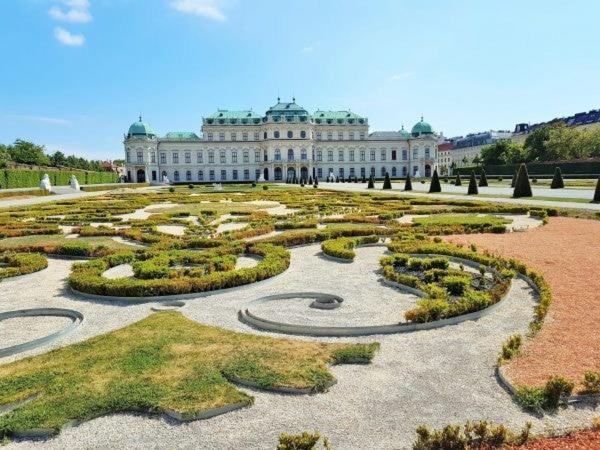 Belvedere Station Vienna