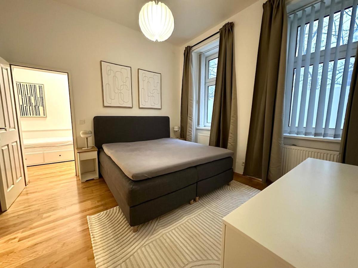 Belvedere Station Apartment